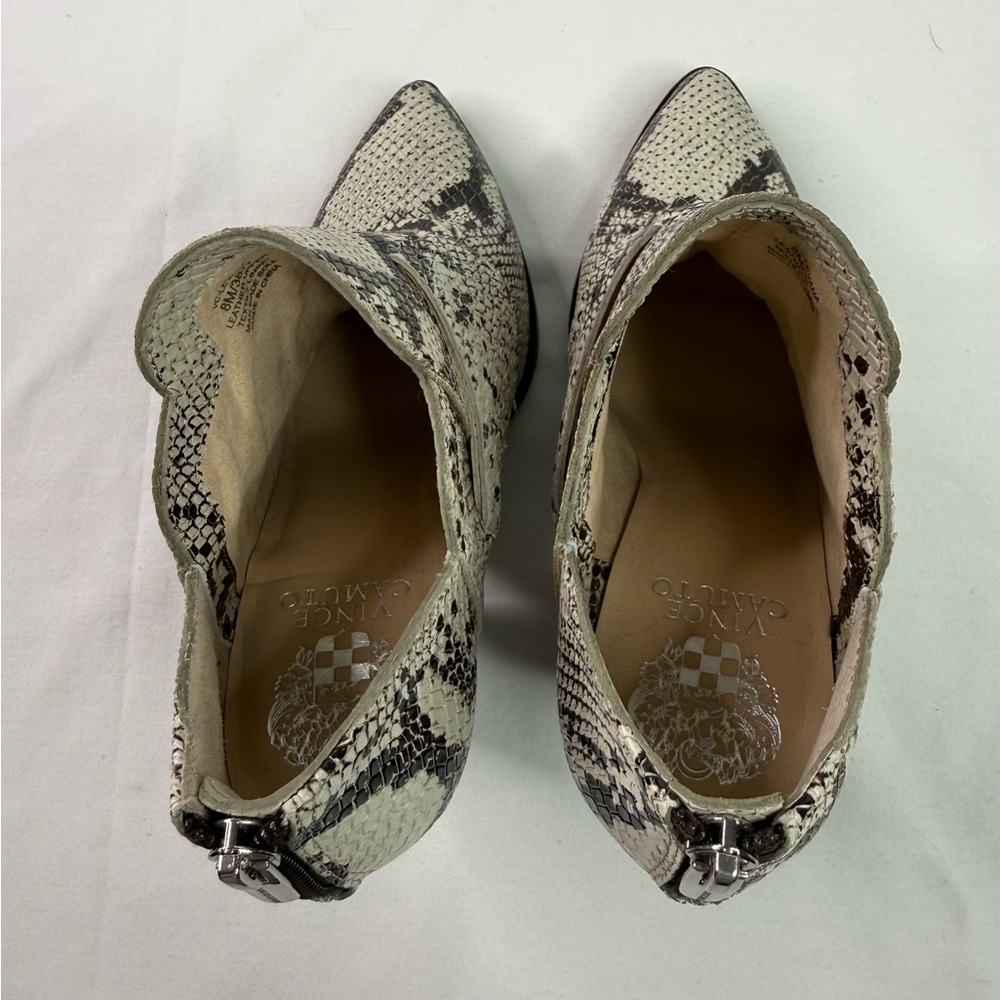 Vince Camuto Levana Snake Print Block Heel Western Bootie Size 8 MSRP $139 - Picture 8 of 9